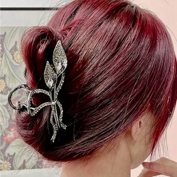 Super Elegant Embellished Hairpin to Enhance your Casual or Night Our Hair look main image 9